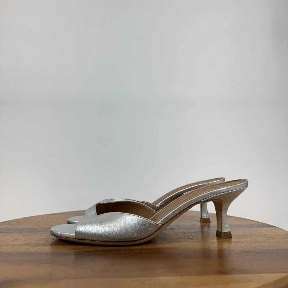 New Womens Staud Brigitte Silver Metallic Open Toe Kitten Heeled Mules Size 39.5